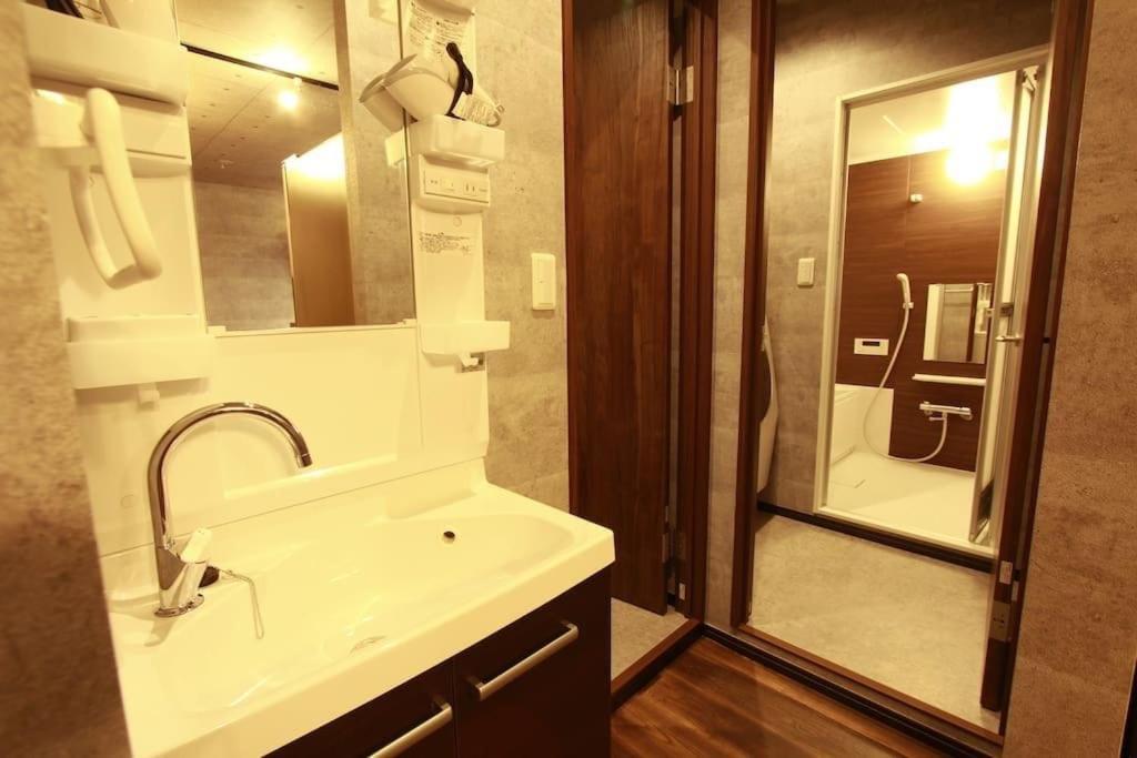 דירות טוקיו Shinjuku Ny House 1 מראה חיצוני תמונה